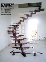 Metallic framework of curvilinear Stair