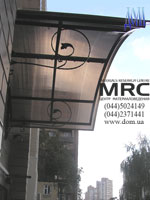 Porte-cochere. Metalic construction from black metal in powder-like paiting cover of varnish